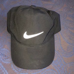 Black Nike Golf Hat